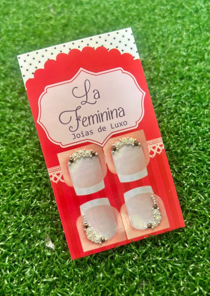 J045-Casadinho de Joias de Unhas Branco com Marrom Delicado